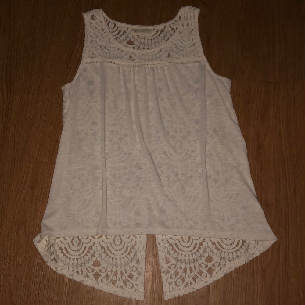 Lace Tank ♥️ - Picture 1 of 3